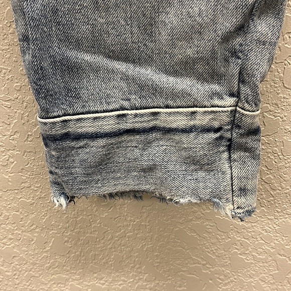 Miss Me Vintage Patchwork Cropped Frayed Boyfriend Jeans 25 Embroidered - Picture 8 of 12